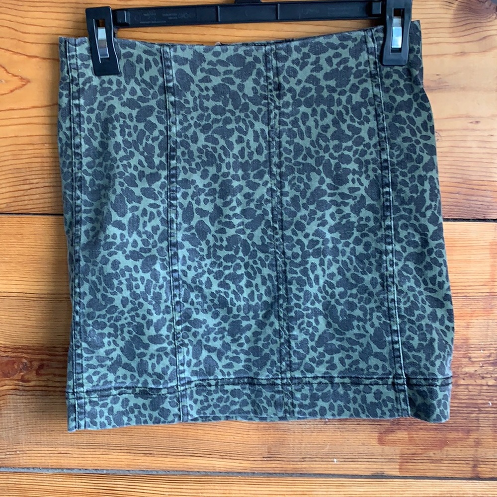 Jolt mini skirt